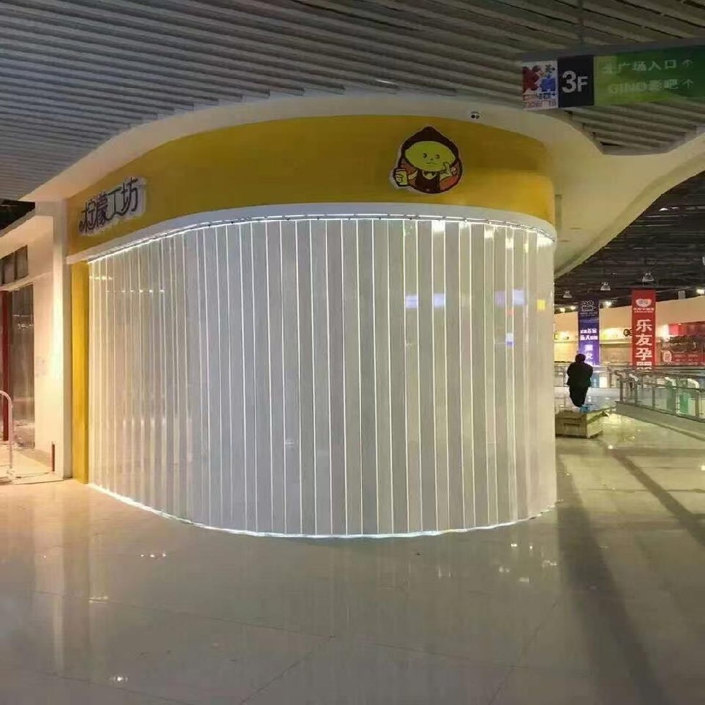 商场卷帘门